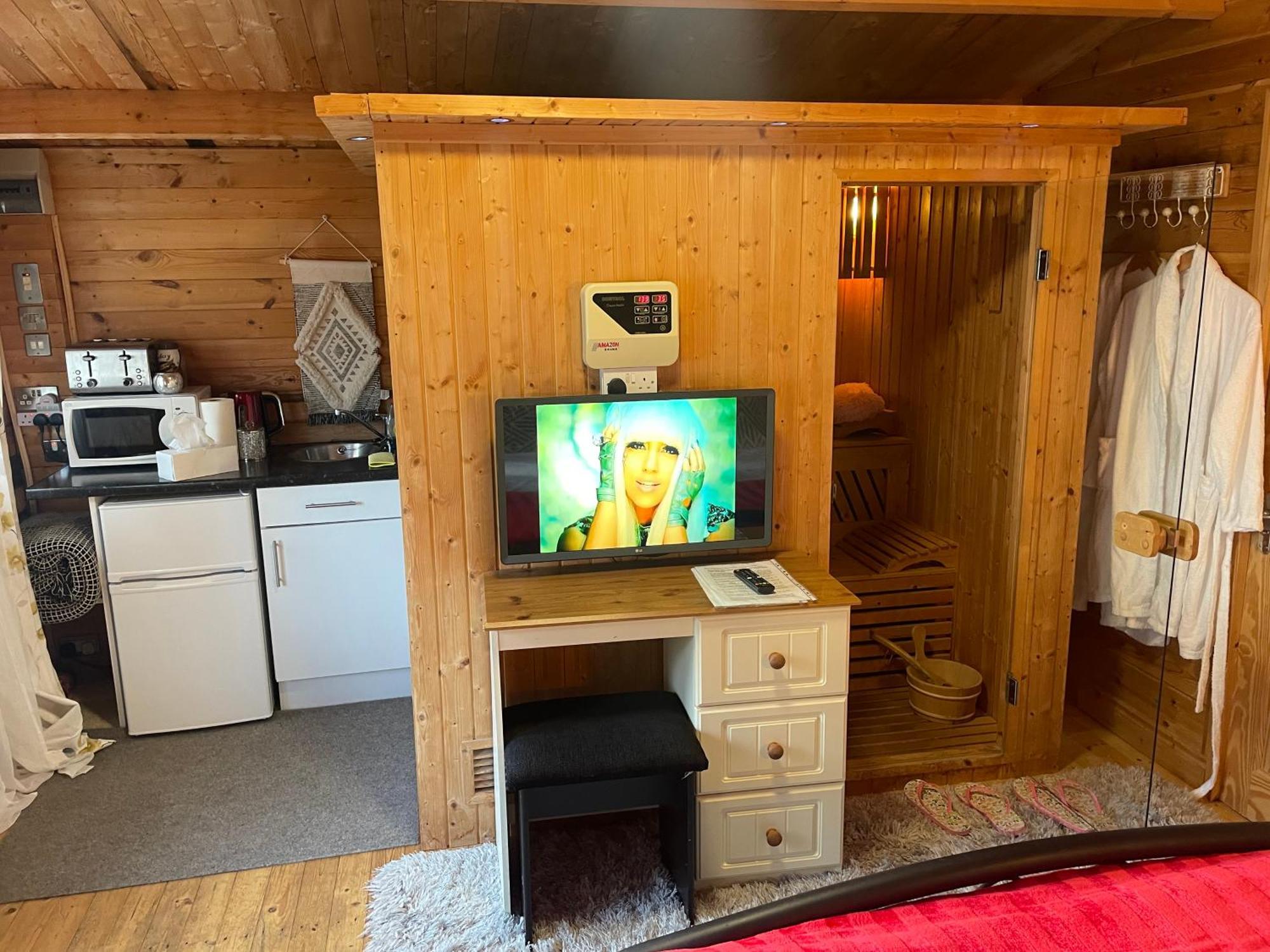Chalet Free Sauna & Spa Superking Bed Killaloo Dış mekan fotoğraf