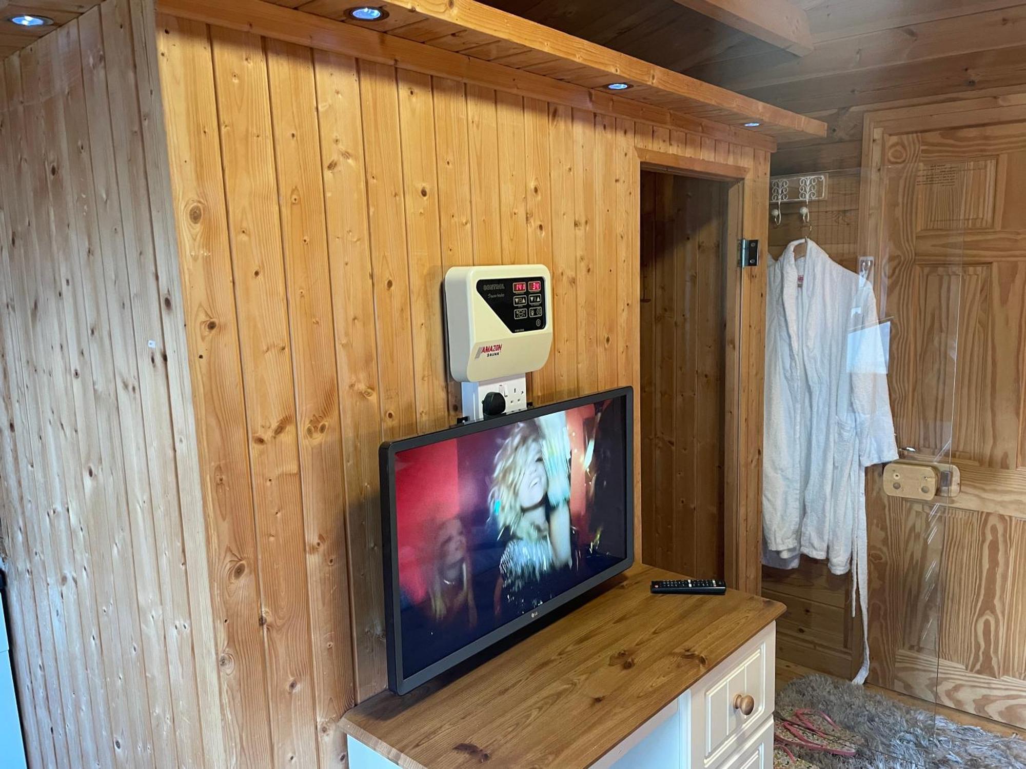 Chalet Free Sauna & Spa Superking Bed Killaloo Dış mekan fotoğraf